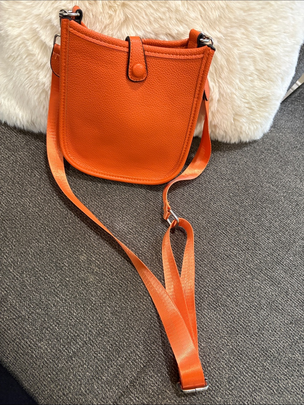 BRAND NEW! Orange Leather Crossbody Bag with Perforated H Accent - Picture 3 of 5